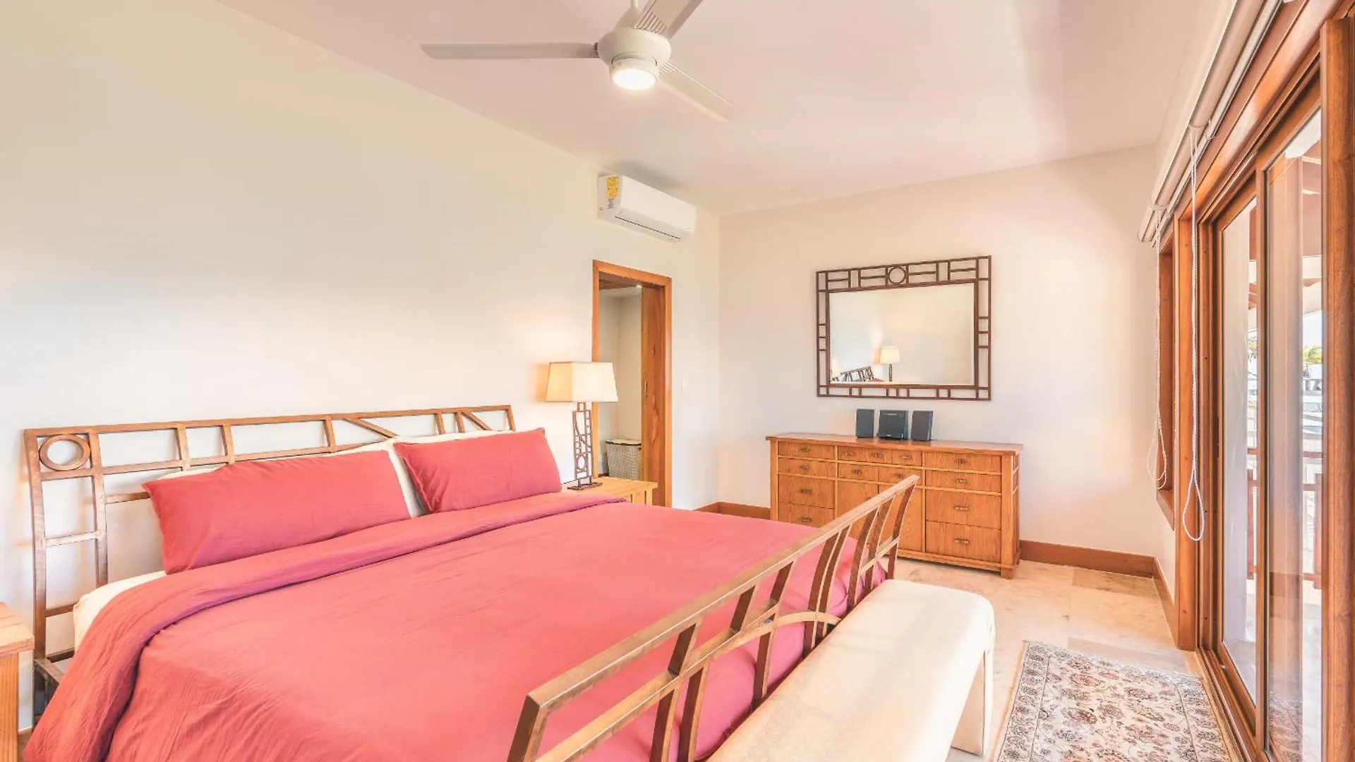 3Br Beachfront Townhouse At Puerto Bahia Samana فيلة