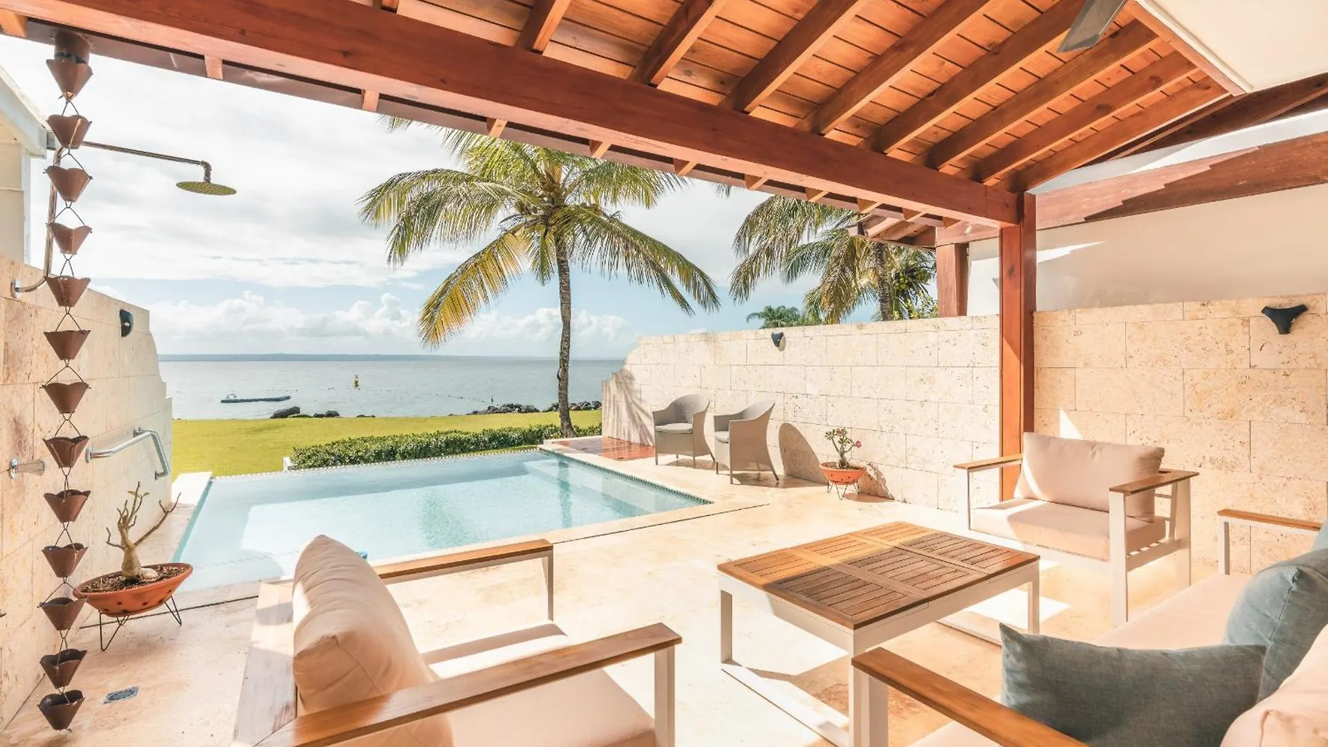 3Br Beachfront Townhouse At Puerto Bahia Samana 0*,