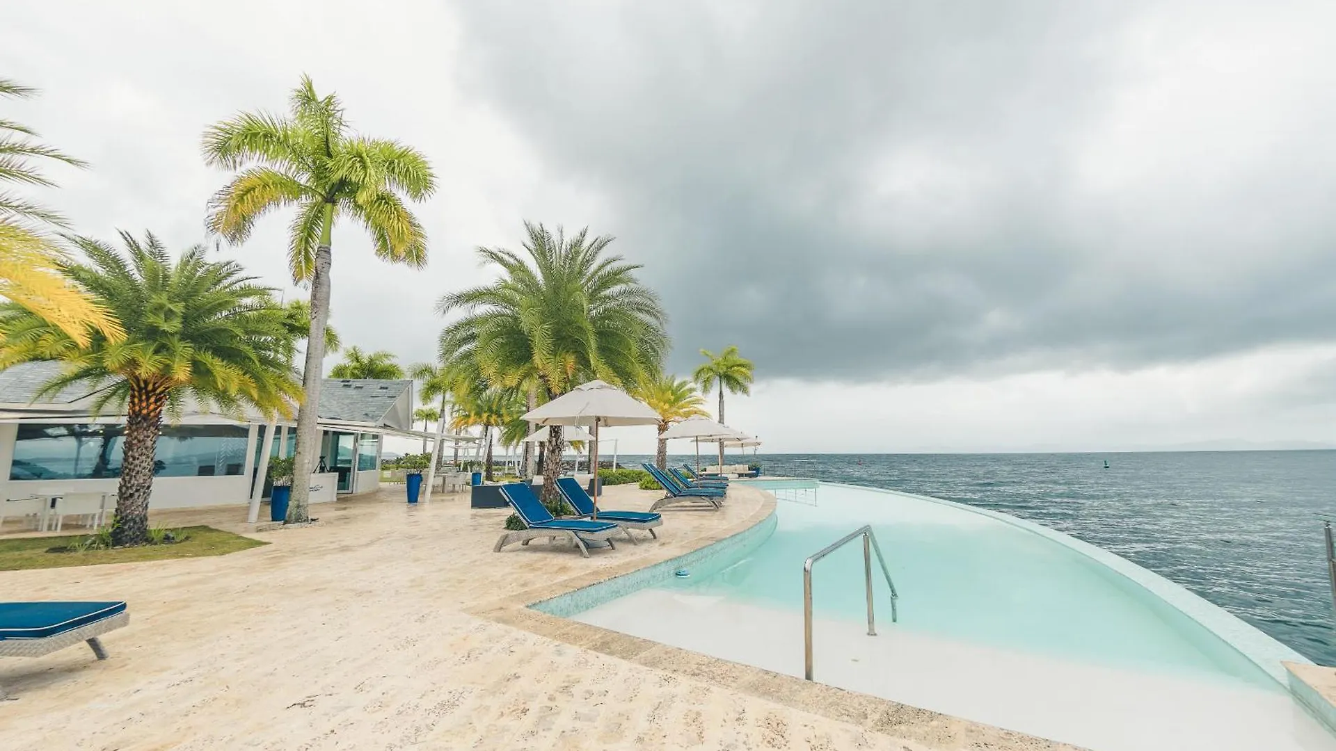 3Br Beachfront Townhouse At Puerto Bahia Samana جمهورية الدومينيكان