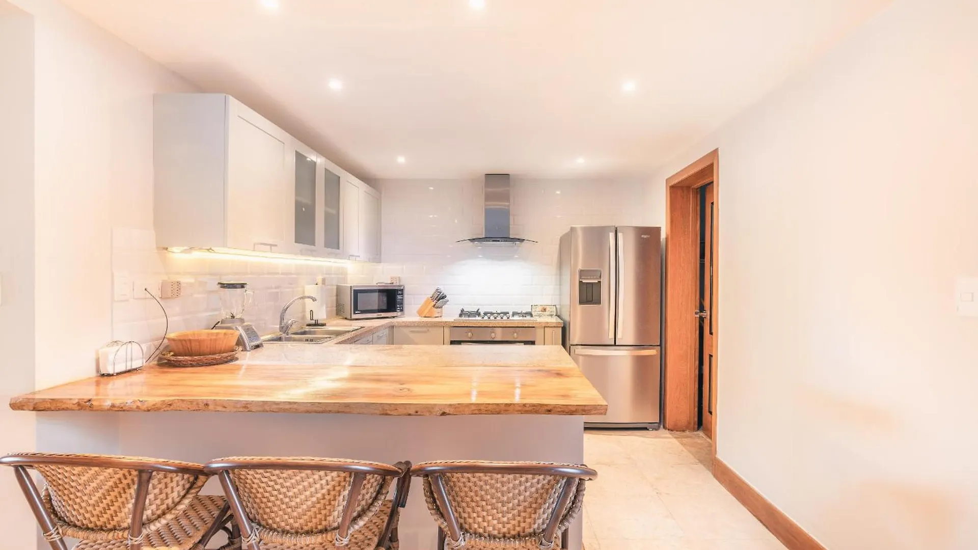 Villa 3Br Beachfront Townhouse At Puerto Bahia Samana Den Dominikanske Republik